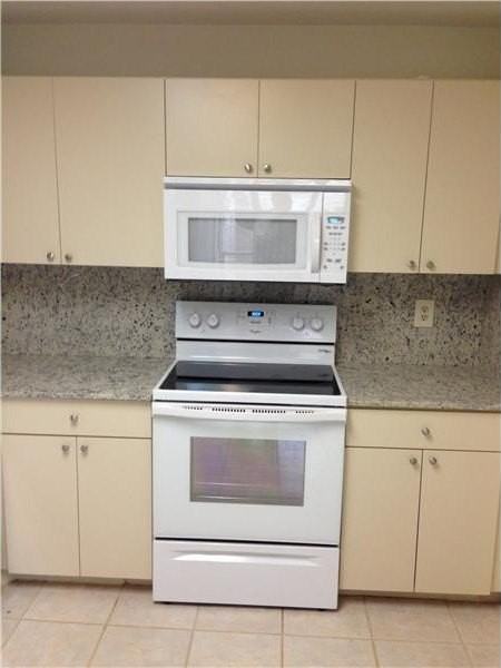 6542 Via Regina #11 - Photo 5 of 11