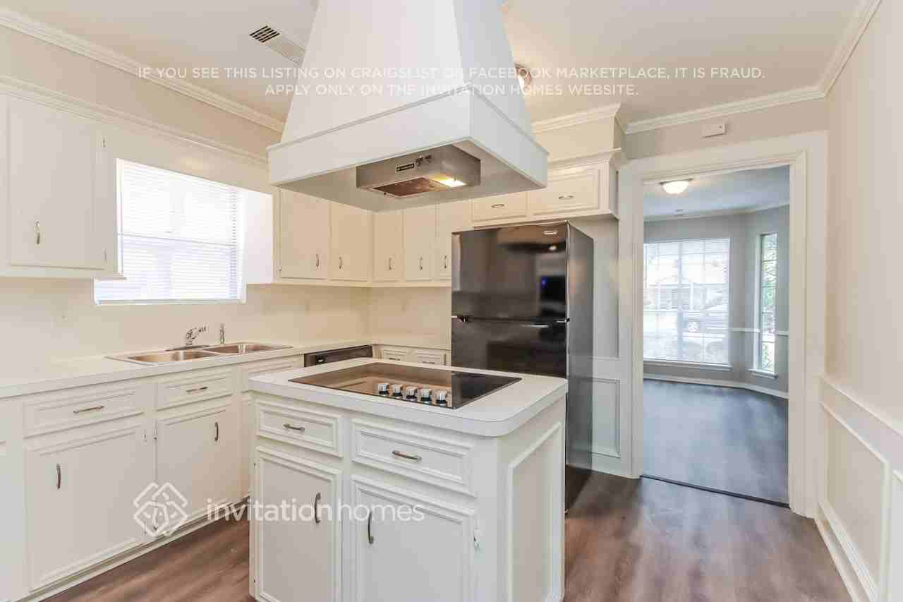 3807 El James Drive - Photo 4 of 14