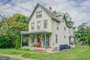 824 Laurel St - Photo 1 of 1