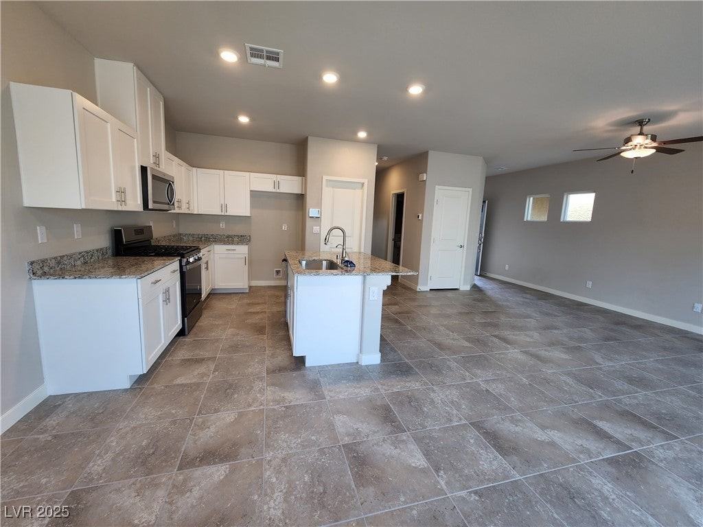 7836 Pink Opal Ave - Photo 6 of 21