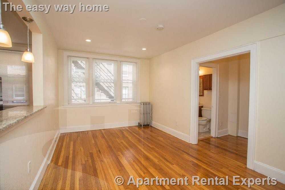 136 Highland Ave #6 - Photo 2 of 5