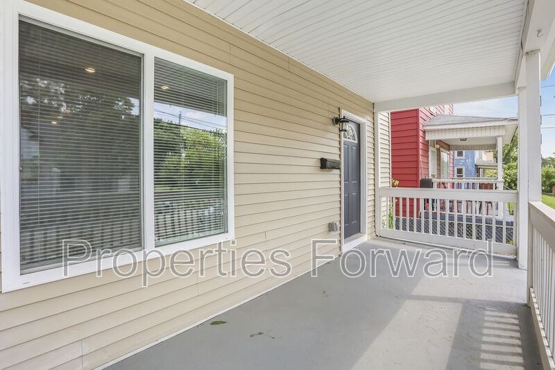 1342 East Fulton Street - Photo 3 of 40