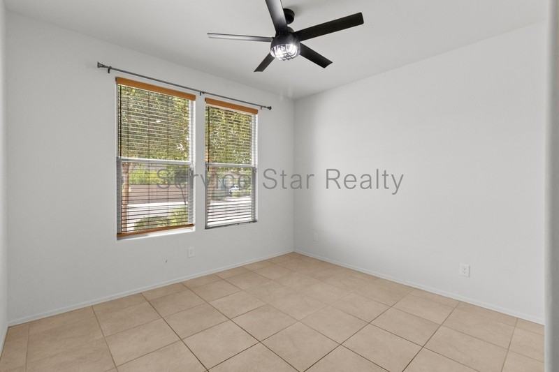 7309 S 12th Dr - Photo 3 of 24
