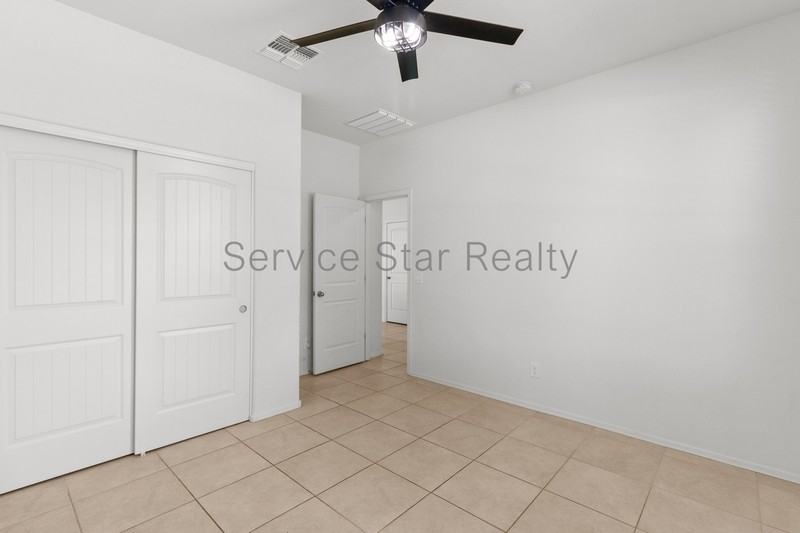 7309 S 12th Dr - Photo 4 of 24