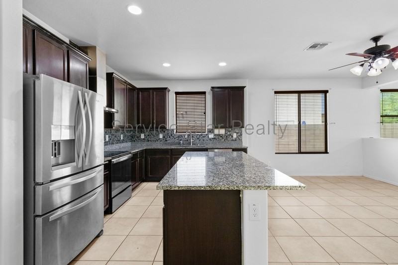 7309 S 12th Dr - Photo 5 of 24