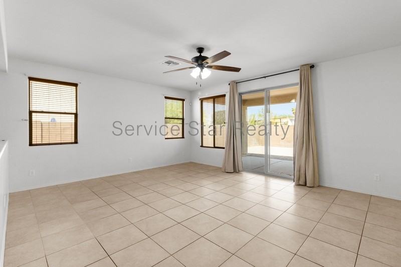 7309 S 12th Dr - Photo 6 of 24