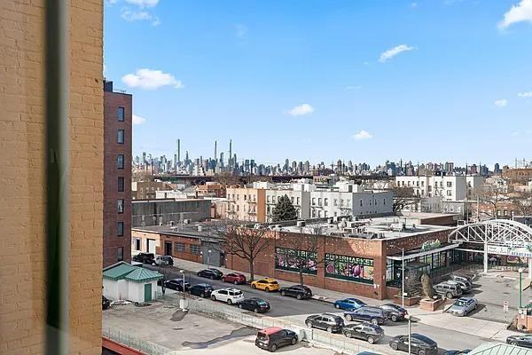 4502 Ditmars Blvd - Photo 3 of 14