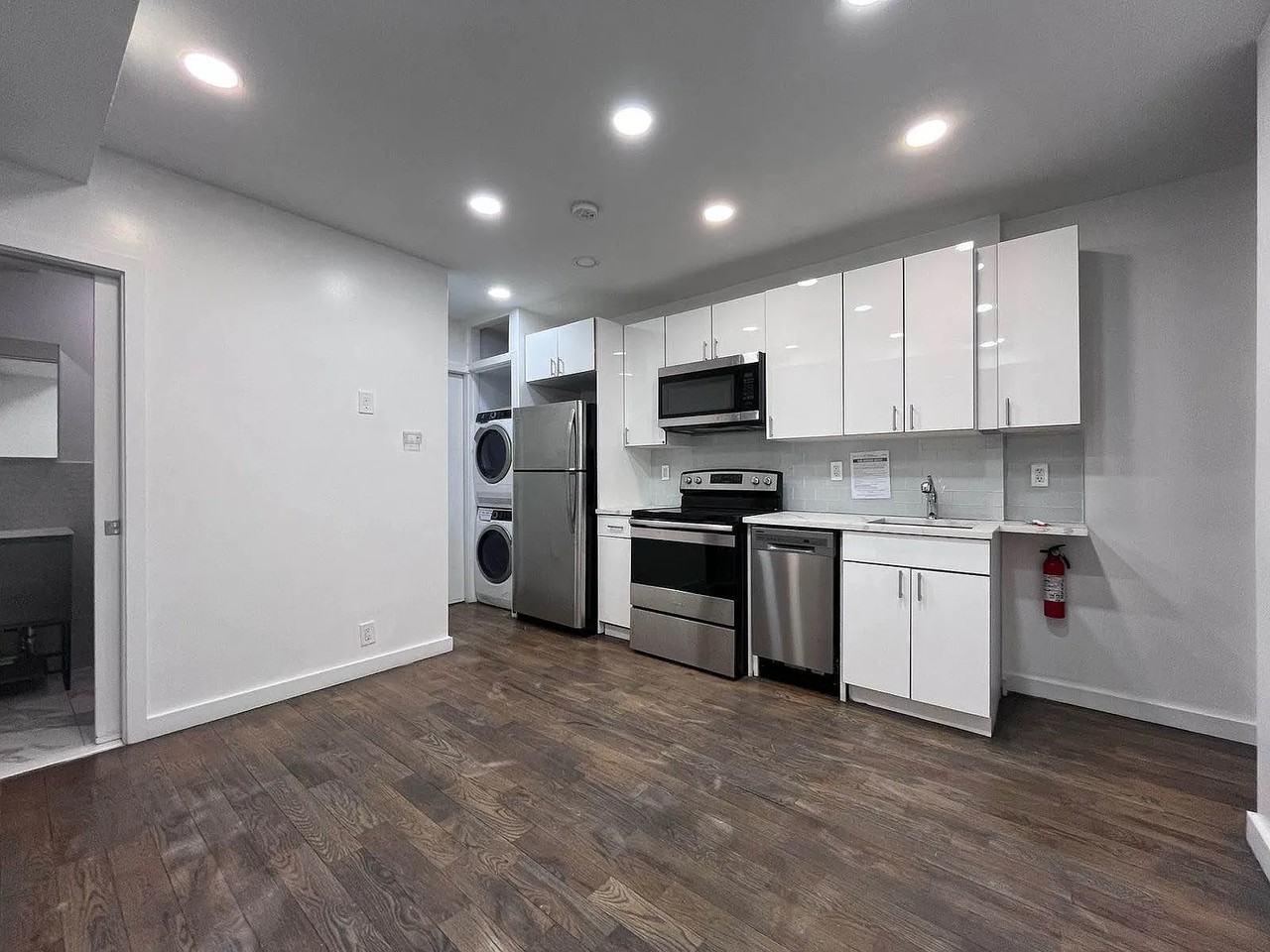 207 E 205th St #8 - Photo 2 of 10