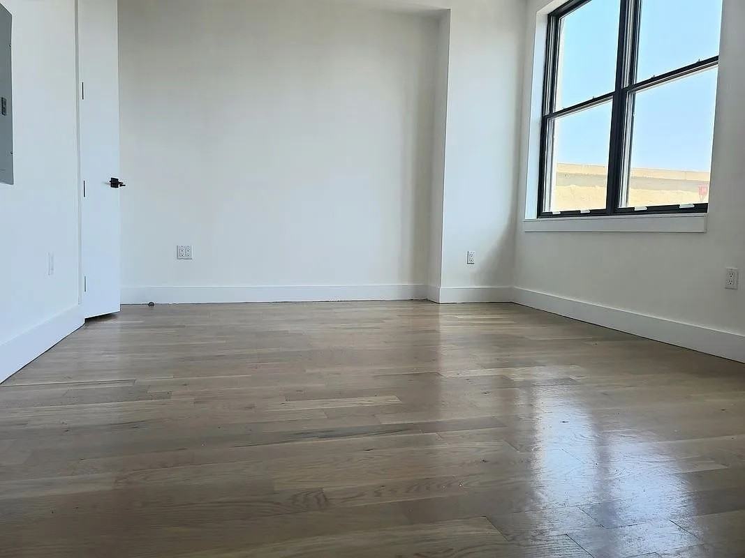 333 Cypress Ave - Photo 2 of 7