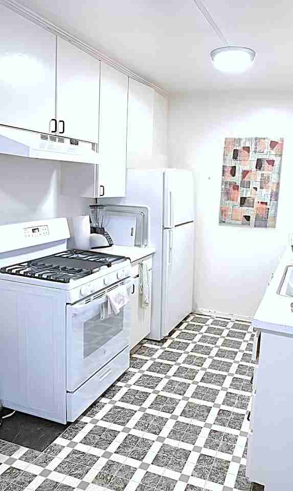 910 North Ogden Drive #3a - Photo 6 of 8