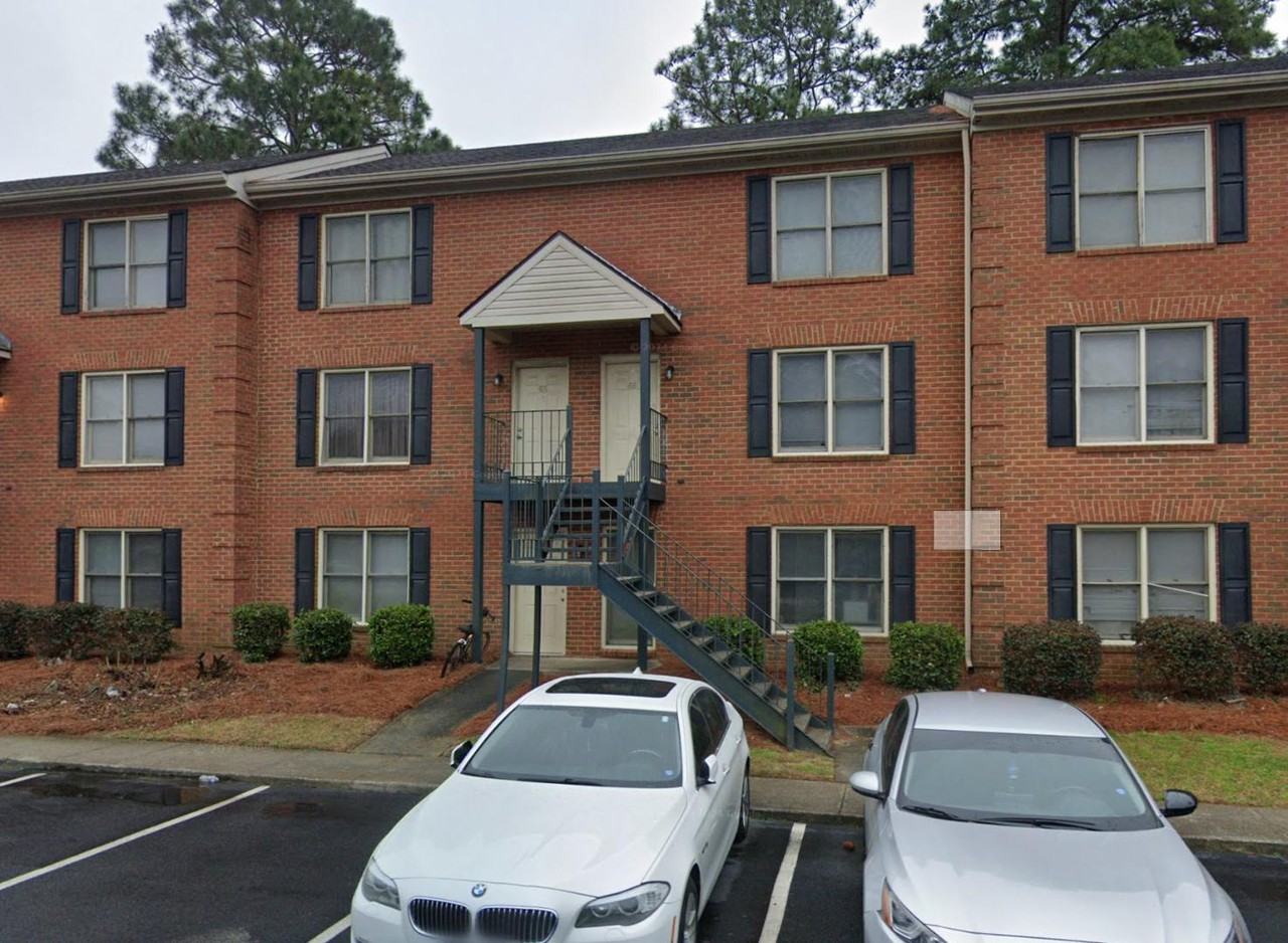 1822 Chandler Rd - Photo 2 of 10