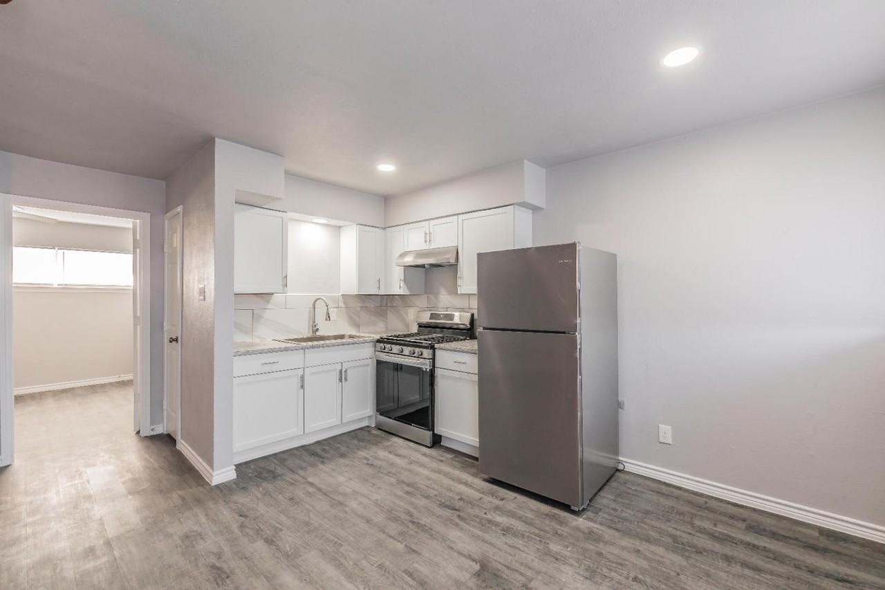 Encanto Villas - Photo 5 of 22