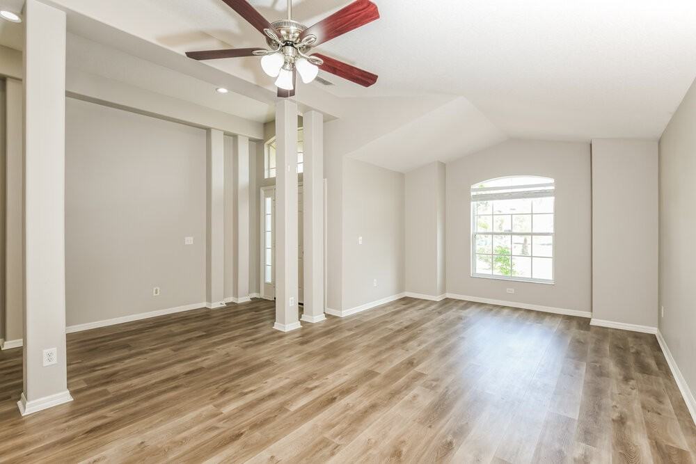 5652 Sycamore Canyon Dr - Photo 4 of 16