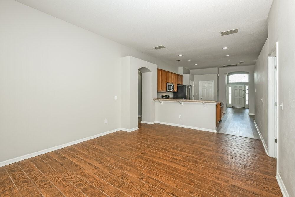 5652 Sycamore Canyon Dr - Photo 5 of 16