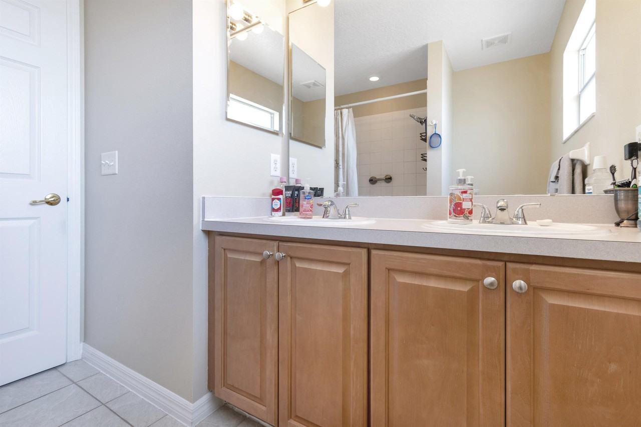 5145 Marbella Isle Dr - Photo 3 of 50