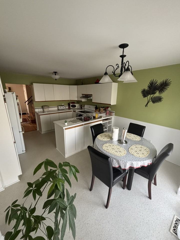 6577 Tooney Dr - Photo 2 of 20