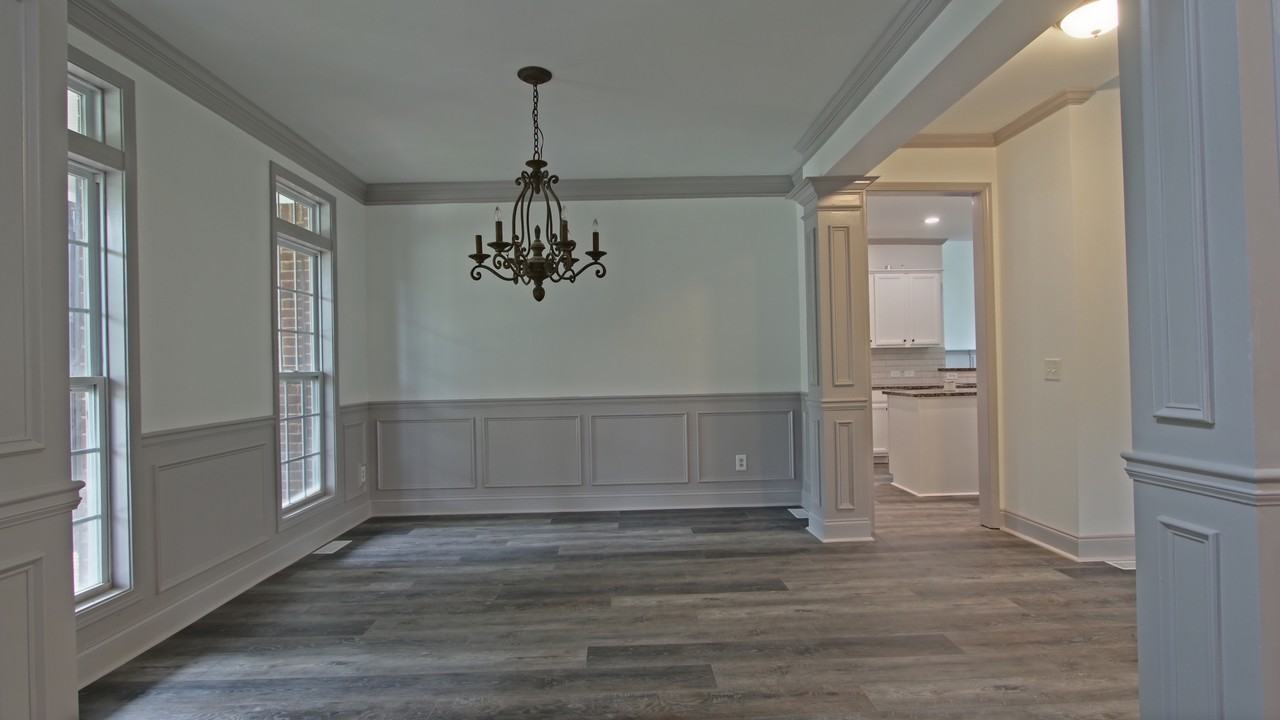 9195 Hannahs Crossing Drive - Photo 2 of 35