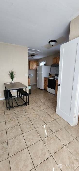 W Cascade Ave #2 - Photo 3 of 8