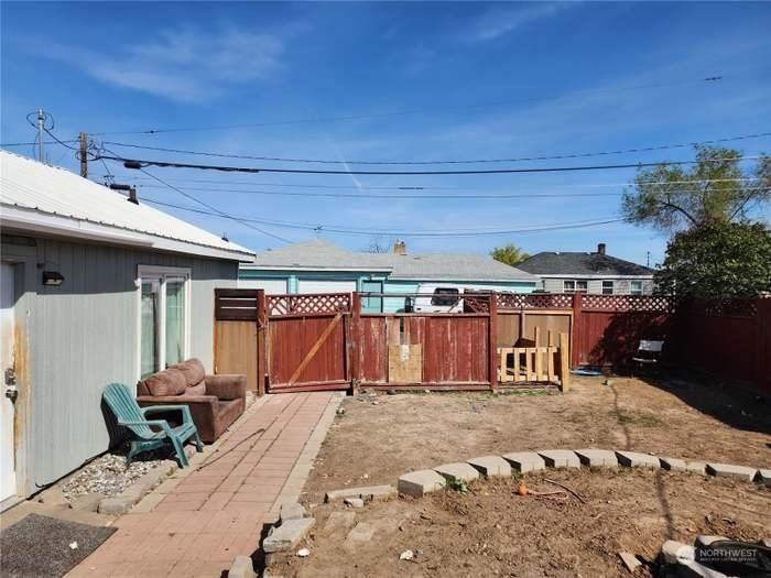 W Cascade Ave #2 - Photo 7 of 8