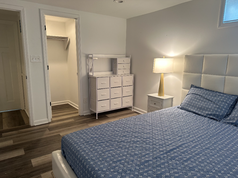 1022 E State St - Photo 7 of 11