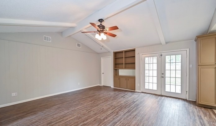 13706 Oleoke Ln - Photo 3 of 15