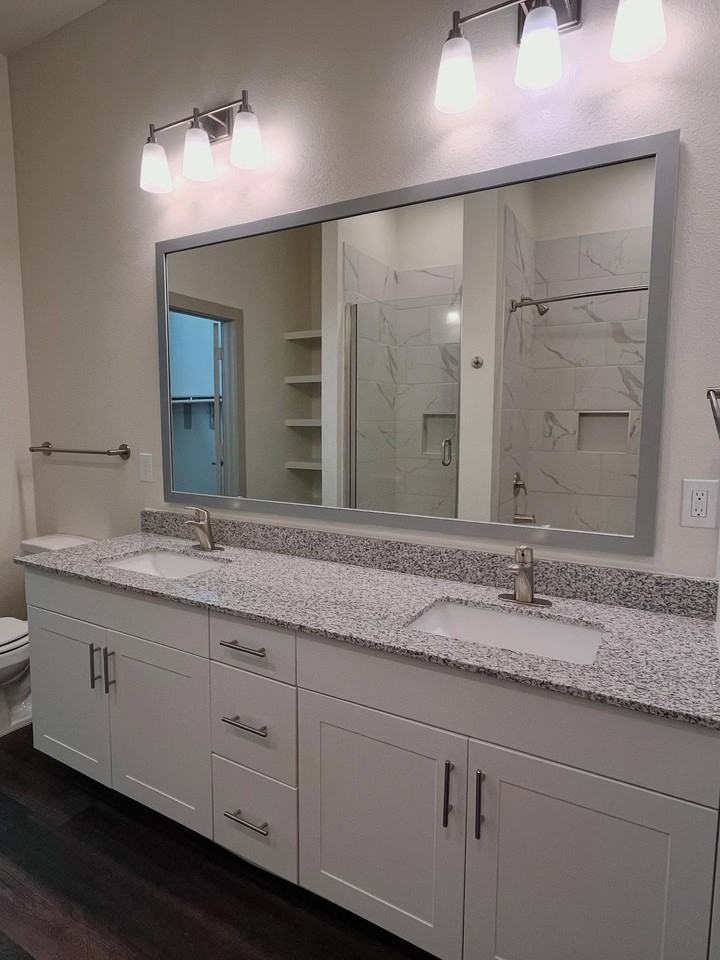 Oak Grove Ln - Photo 5 of 8