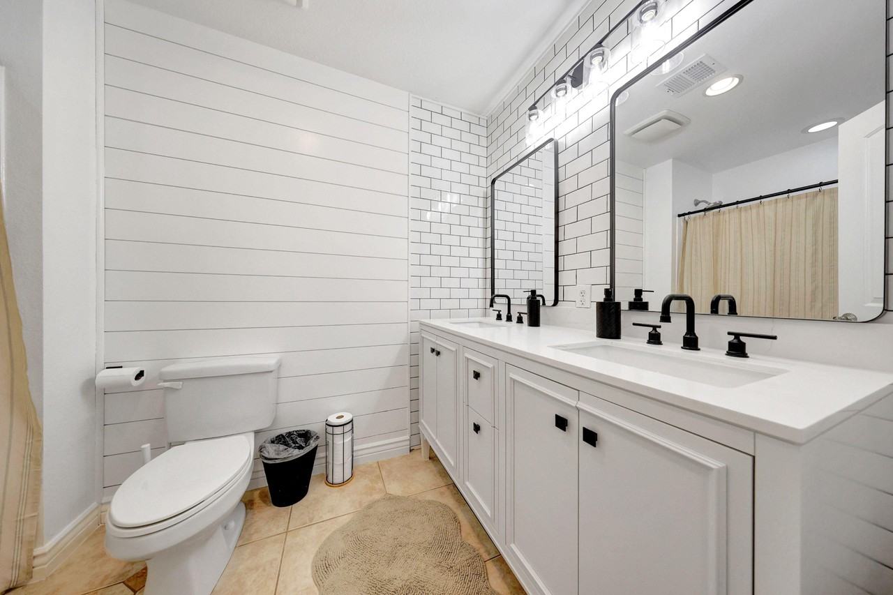 E Glade Ave - Photo 7 of 12