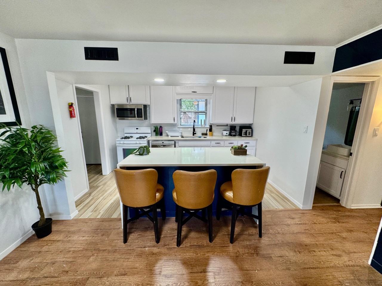 Bryn Mawr Drive - Photo 2 of 14