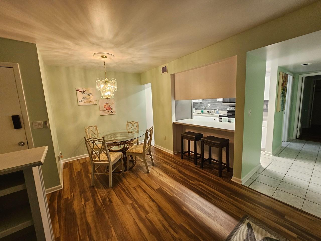 N Village Dr - Photo 2 of 7