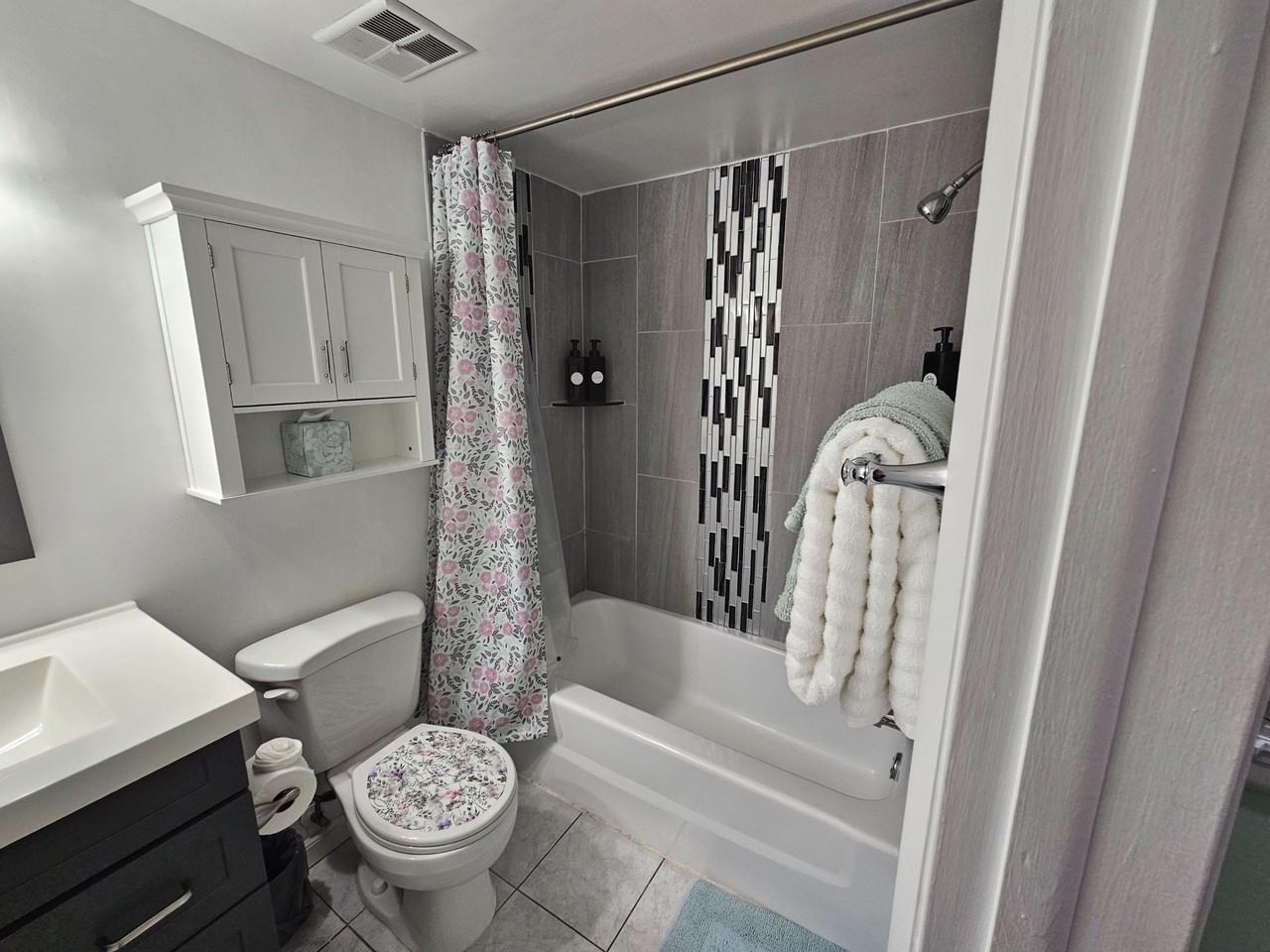 N Village Dr - Photo 7 of 7