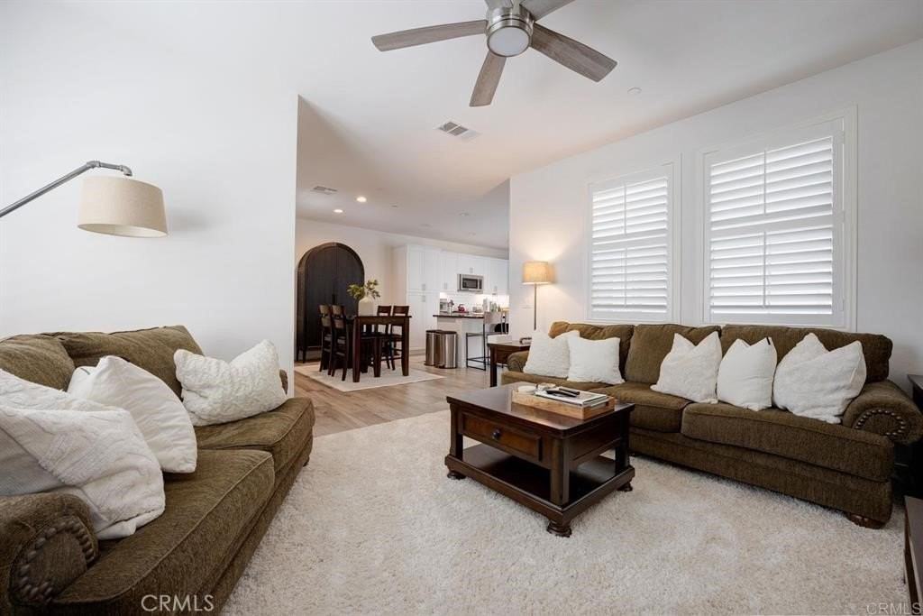 1127 Camino Levante - Photo 3 of 24