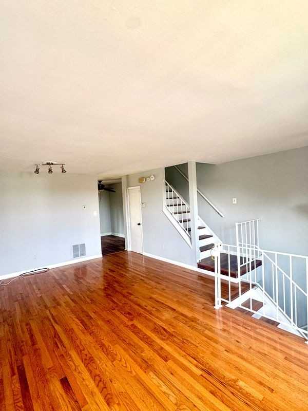 74 Talister Ct - Photo 3 of 29