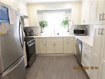 279 Mile Square Rd - Photo 2 of 8
