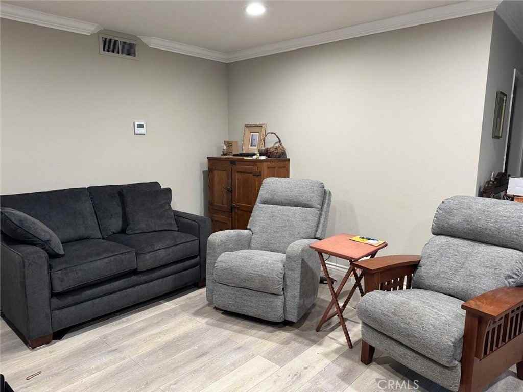 13634 La Jolla Cir - Photo 5 of 32