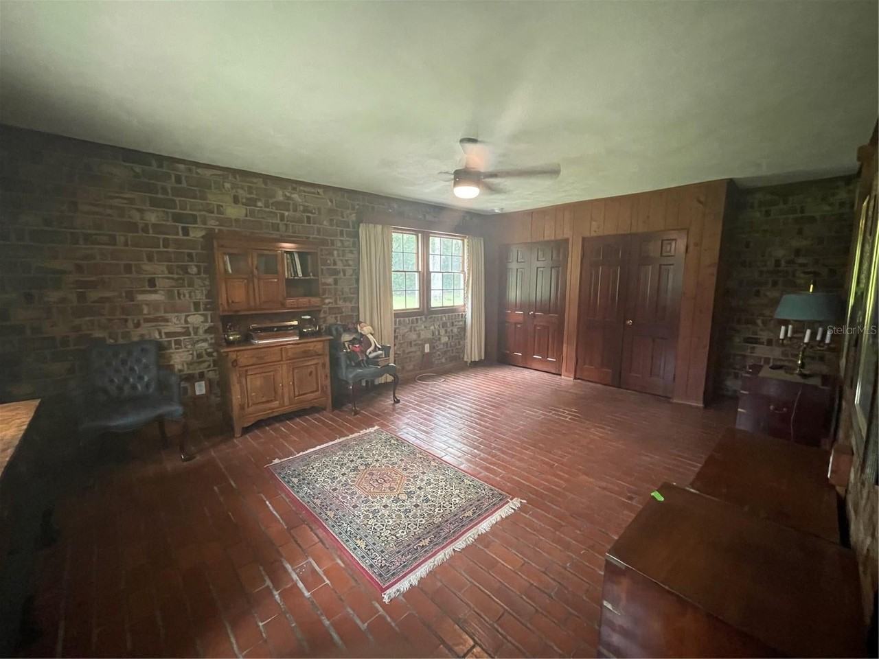 1801 Nw 30th Ter - Photo 6 of 36