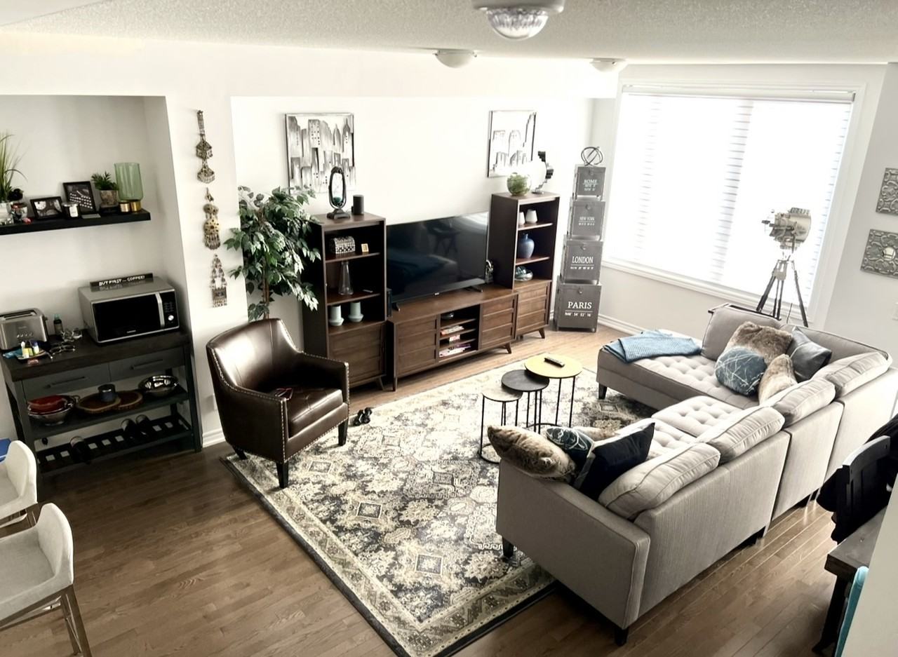 3039 Silvertip Common - Photo 3 of 13