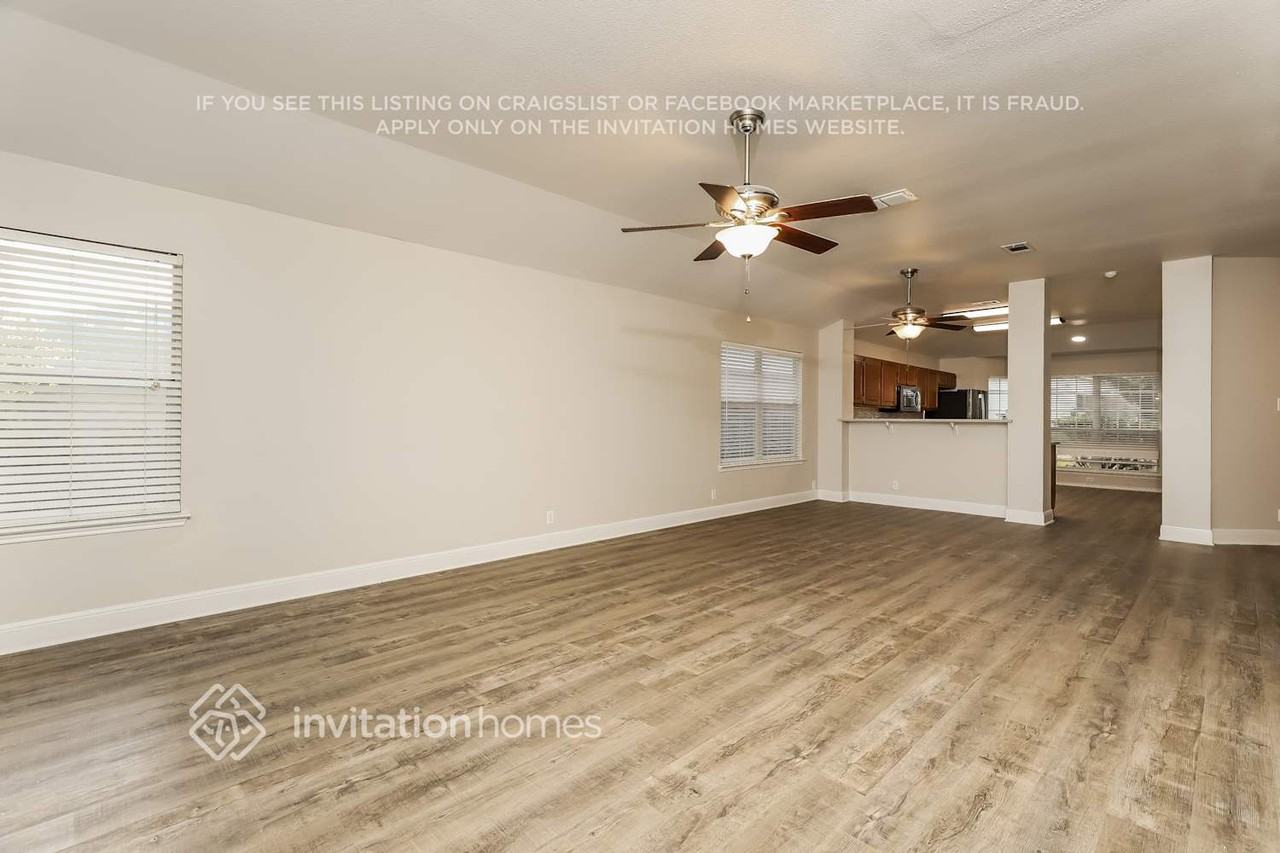 5239 Stormy Trl - Photo 4 of 26