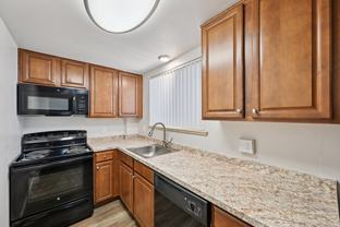 Welcome to Dahlia Apartments — Comfortable, Affordable Living in the Heart of Denver - Photo 1 of 1