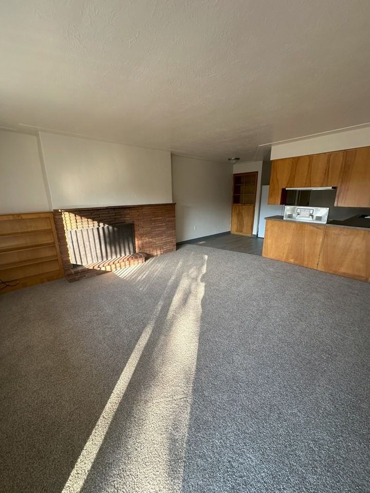 453-132 Stoneway Apartments - Photo 4 of 39