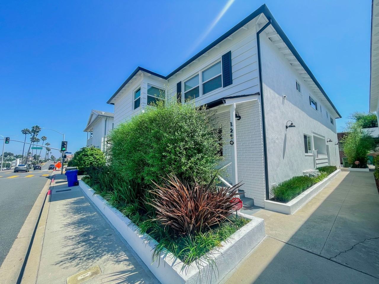 1250 Manhattan Beach Blvd - Photo 3 of 5