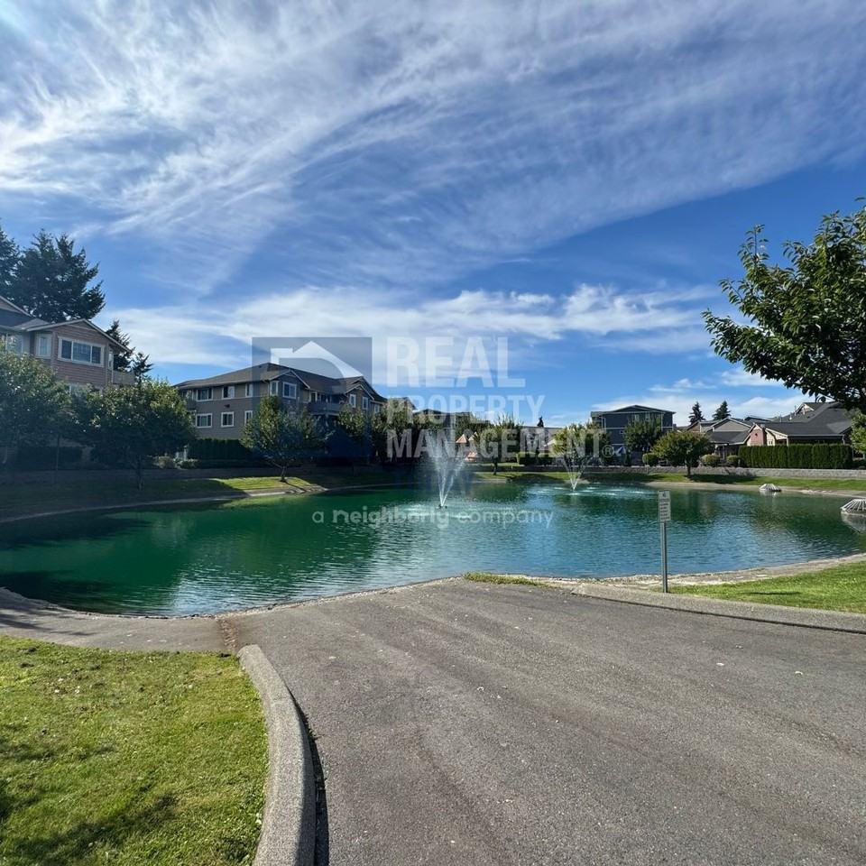 13413 97th Ave E #301 - Photo 3 of 15