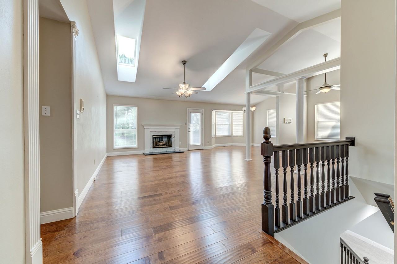 16611 Chesterfield Farms Dr - Photo 2 of 50