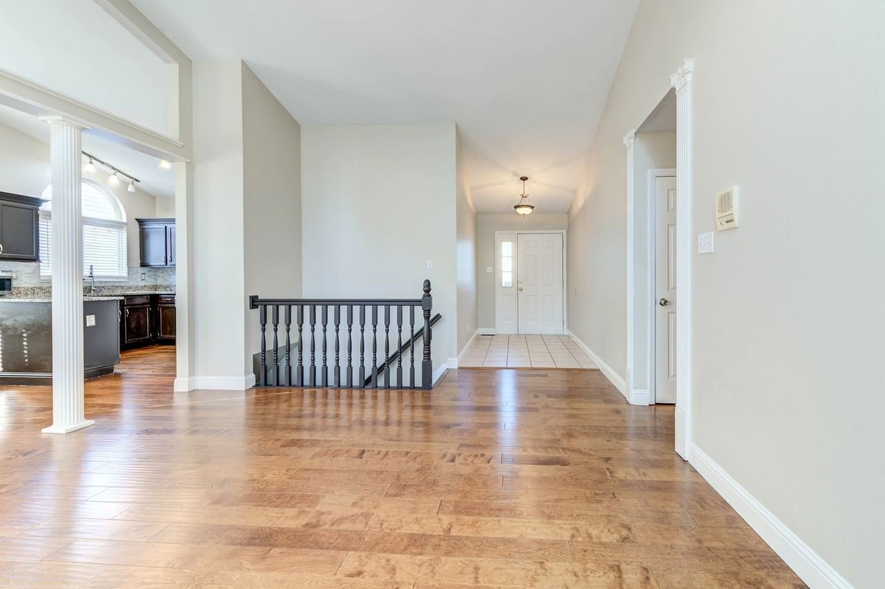 16611 Chesterfield Farms Dr - Photo 3 of 50