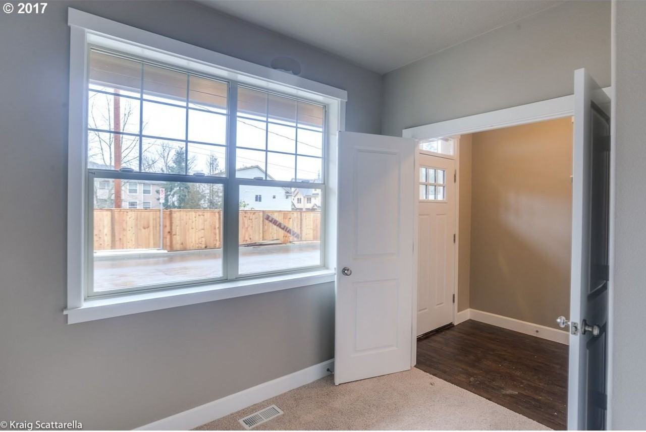 17923 Sw Meadowbrook Way - Photo 3 of 26