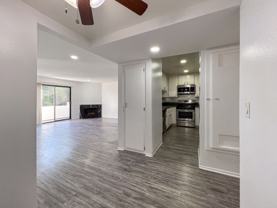 Gorgeous 2 Bed/2 bath apartment in excellent Sherman Oaks area! - Photo 1 of 1