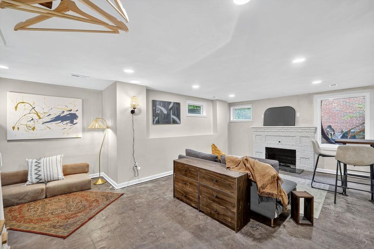 6017 Inwood St - Photo 3 of 15