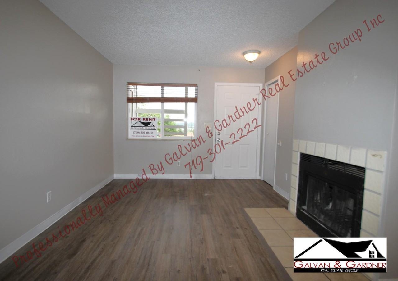 2904 Straus Ln #D - Photo 3 of 12