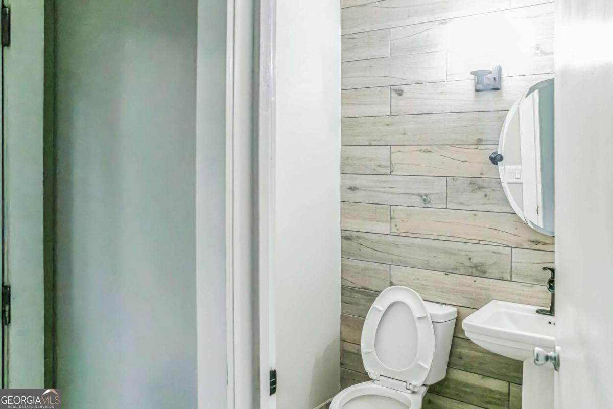 2988 Heritage Valley Court - Photo 7 of 21