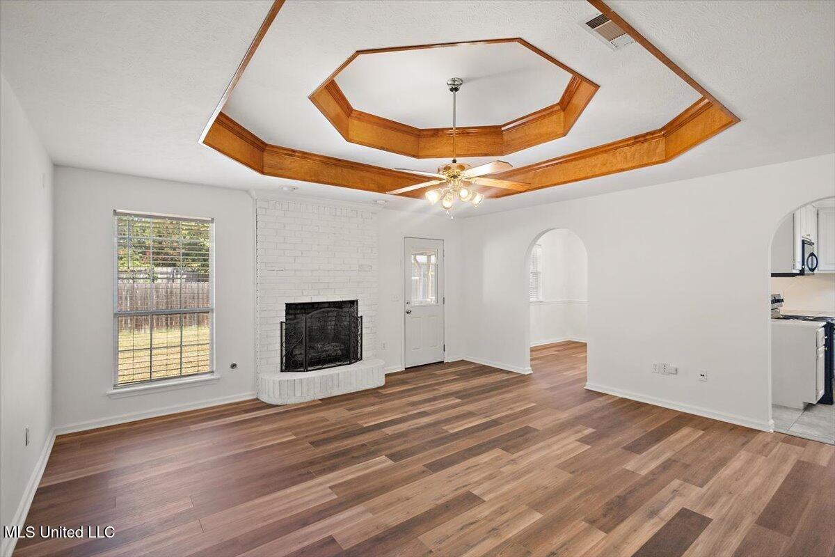 312 Williams Cir - Photo 2 of 30