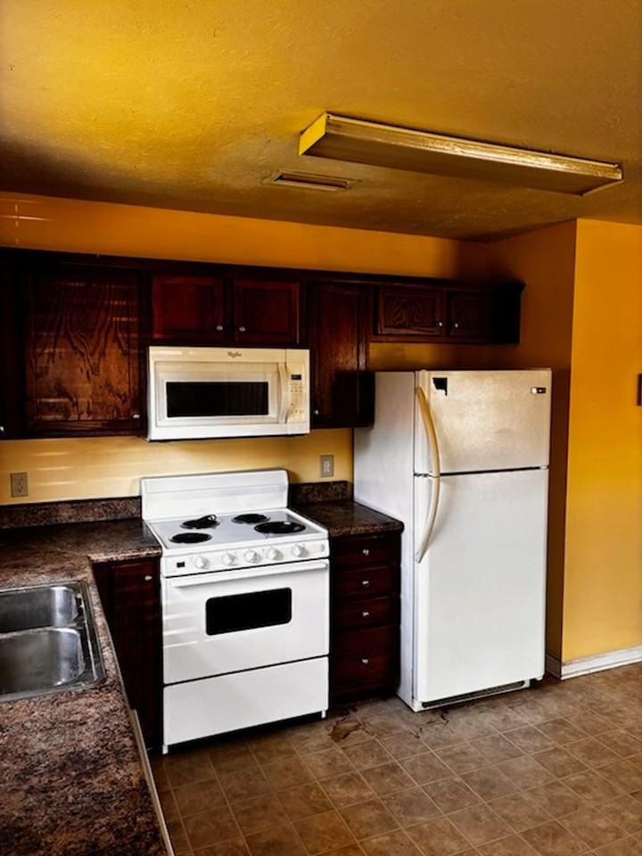 5101 Willow Street - Photo 2 of 9